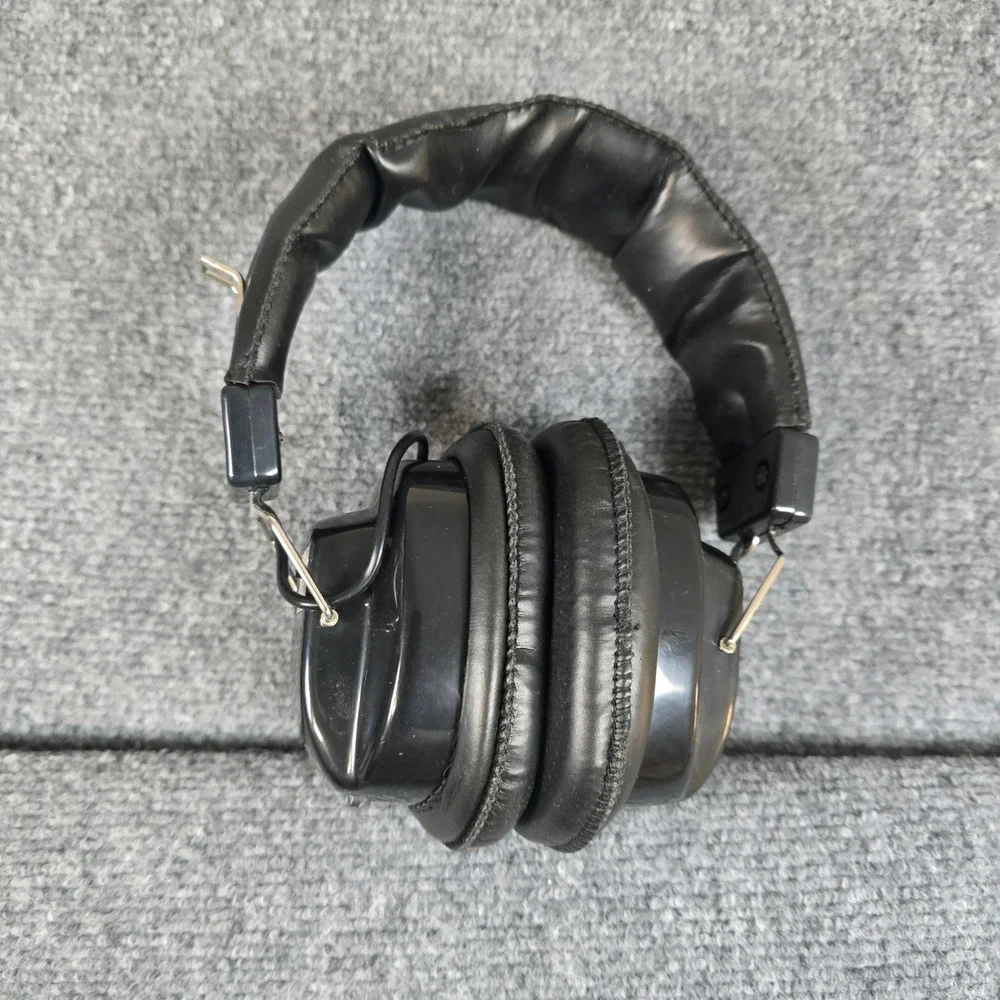 Dale Earnhardt 7 Time Winston‎ Cup Champion AM FM Headphone Radio Vintage - Picture 4 of 7
